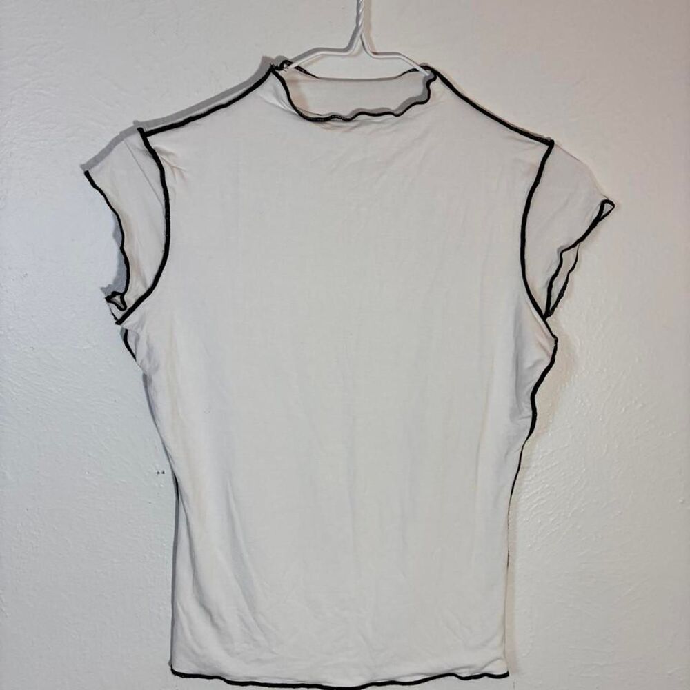 Anthropologie Women's White and Cream Crop-top